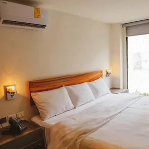 **** Hotel Urban Mexique